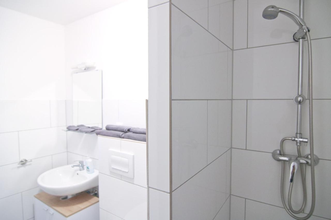 Apartmondo Ferienapartments أوبيرهاوزين المظهر الخارجي الصورة